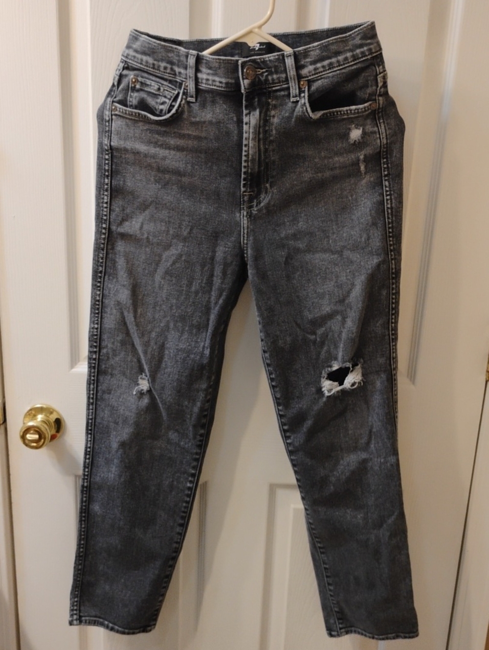 Classic High-Rise Grey Distressed Women's Jeans Seven For All Mankind